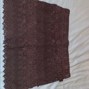 Very cute, gray floral skirt.